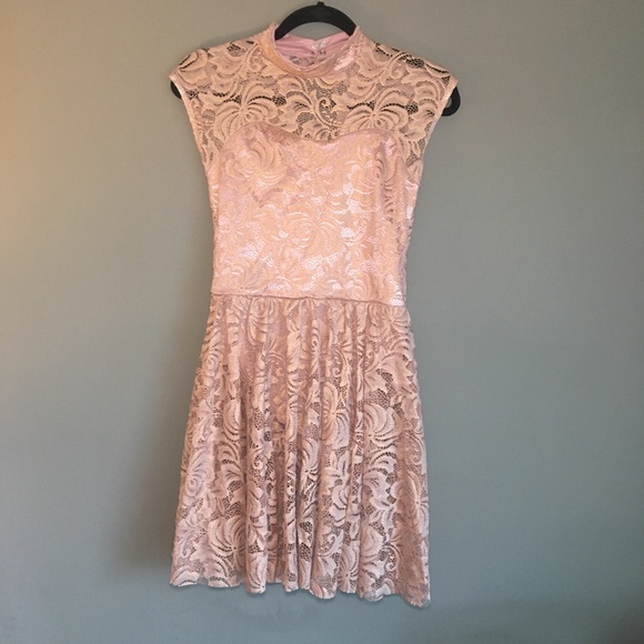 Dance costume - Picture 2 of 3